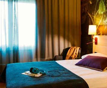 Boendet erbjuder högklassig service och på hotellet finns både bar och restaurang. Varmgarage finns i anslutning till hotellet.