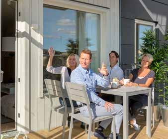 Dessutom erbjuder lägenheten en hel del familjelyx. Egen ingång.