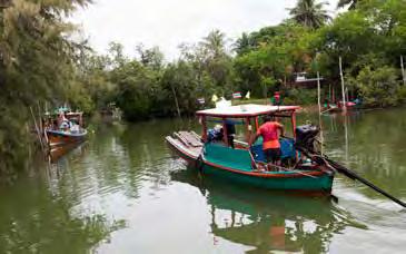 Delar av Phuket har exploaterats för hårt, Patong är ett sådant exempel där turismens allra sämsta sidor trängt undan de positiva, den solkiga känslan här finner man ingen annanstans längs den här
