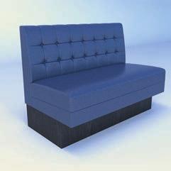 tyg/konstläder/läder Rak soffa klädd med tyg 7 900 kr/m Svängd soffa klädd med tyg 9 770 kr/m Rak soffa klädd med läder 9