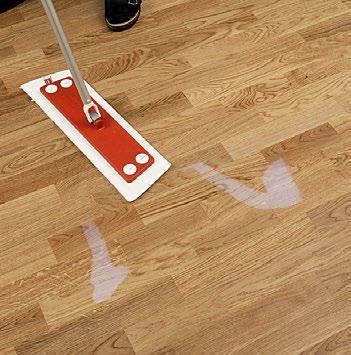 Ju fler skikt man lägger, desto högre grans får golvet. Detta blir extra tydligt på mattlackade och ultramatt lackade golv.