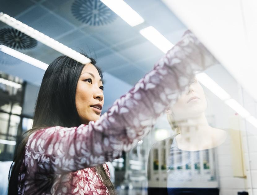 Strategi Företagsstrategi i praktiken Att arbeta med strategiutveckling innebär att du ställs inför många både intressanta och svåra frågeställningar.