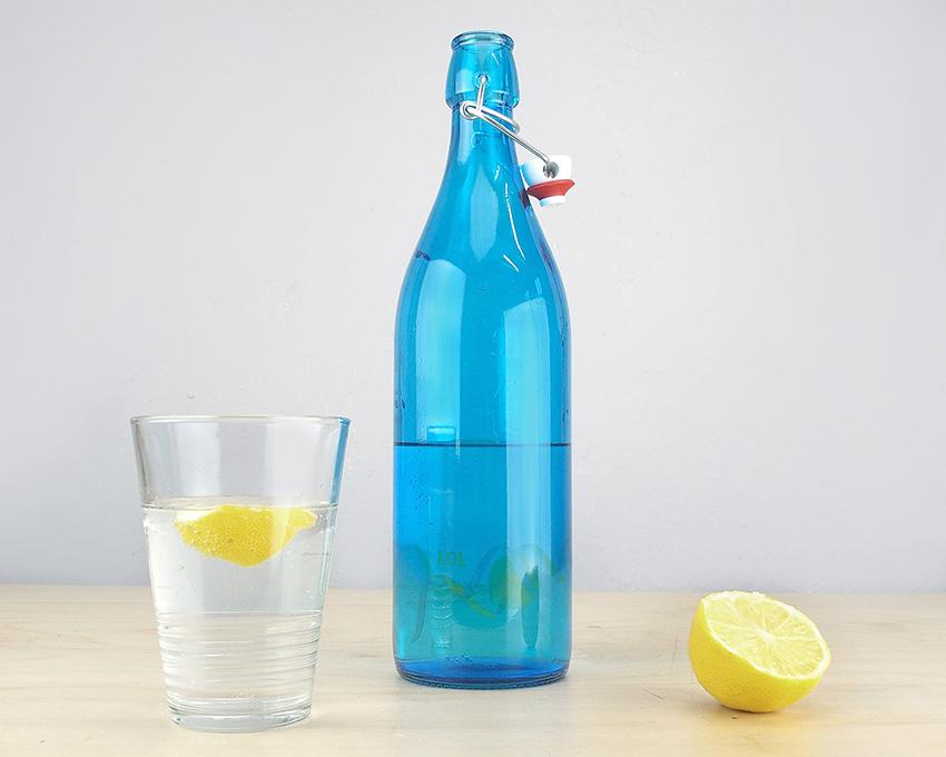 Sedan jag började dricka vatten från en fotoniserad glasflaska är det inget problem längre.