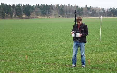NOTISER Fortsatt svag effektivitet av flytande N och ammonium-n i höstvete I förra numret av Växtpressen rapporterades om osäker effekt av flytande kväve och ammoniumkväve år 2016 utifrån