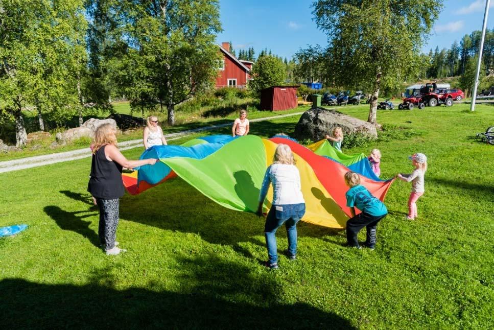 Ansvariga var pedagogerna och kuratorerna.