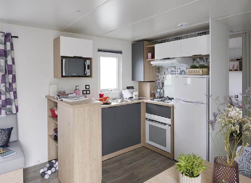 Lodge 872 33,5 m² 4-6 personer 8,70 x 3,85 m 3 rum Lodge 83 33,5 m² 4-6 personer 8,70 x 3,85