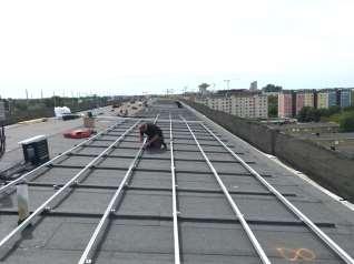 solcellspaneler på taket till Hyacintgatan 27-35.