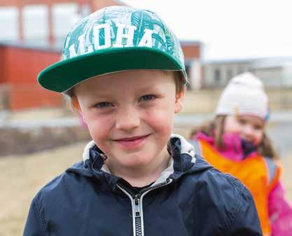 Förskola Förskolan är en pedagogisk verksamhet för barn i åldrarna ett till fem år vars vårdnadshavare arbetar, studerar, är föräldralediga eller är arbetssökande.