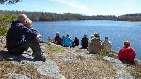 Kvällspaddling på hemmavatten innebär Byfjorden, Havstensfjorden och sjöarna på Herrestadsfjället under torsdagskvällarna i majjuni och augusti-september.