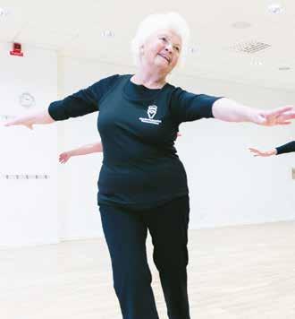 00 3 ggr / 165 kr Arr 35340 Ledare: Emelie Lantz Jazzdans med pilates Allt i ett - koordination, styrka, Pilatesövningar, dansteknik, stretch och stegkombinationer till varierad musik. Sö 11/2 10.