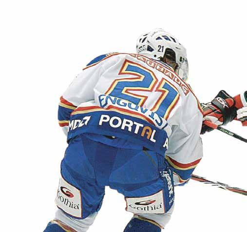 EN VANLIG DAG FÖR EN HOCKEYGYMMARE Där kom den! Alarmsignalen från min mobil!