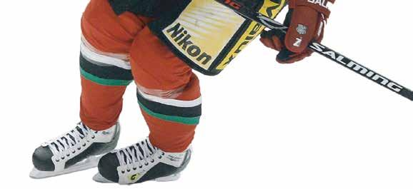 MODO Hockey fungerar såsom fadderklubb för elever intagna på Ishockeygymnasiet. Detta innebär att du också på kvällstid och helger deltar i föreningens organisation.