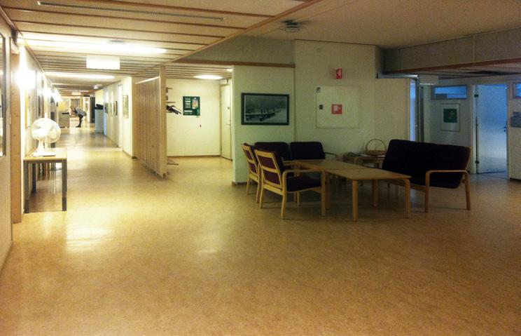 Plan 4 inreddes till ett mindre ABkontor och resultat därifrån är inte medtagna i denna rapport. På plan 1 finns reception och besöksrum.