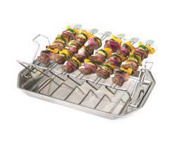 eller fågel. Setet innehåller droppform, hållare och 6 dubbla grillspett i rostfritt stål.