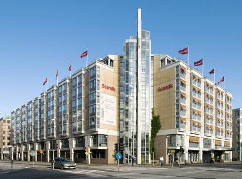 Advokat Christian Arnbom, från advokatbyrån Gustafsson, Arnbom & Hedberg i Stockholm och Länsöverdirektör Lisbeth Schultze, Länsstyrelsen Västra Götaland.