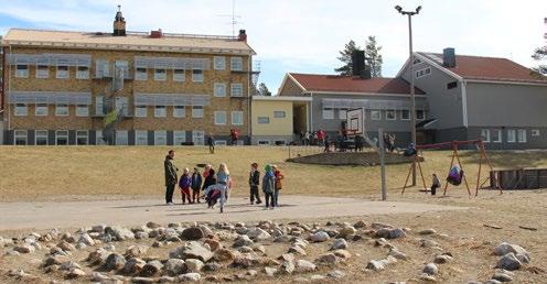 GRANSKNING JÄVRE Skola Vård & omsorg Arbete/Näringsliv Skolan idag Jävre har idag en skola från förskoleklass till årskurs 6 med cirka 70 elever. I samma byggnad finns även två förskoleavdelningar.