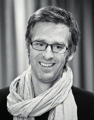 Klas Hallberg är roligare än en komiker och mer seriös än en professor och vi lovar en härlig avslutning på Näringslivsdagen.