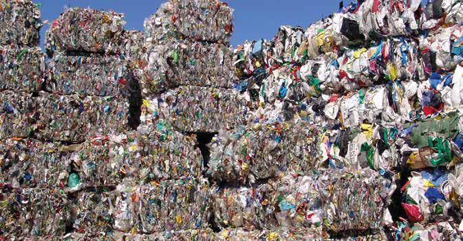 FOTO: SCANPIX.DK Det uppskattas att upp till 700 000 ton plast skulle kunna återvinnas från blandat kommunalt avfall enbart i Norden.