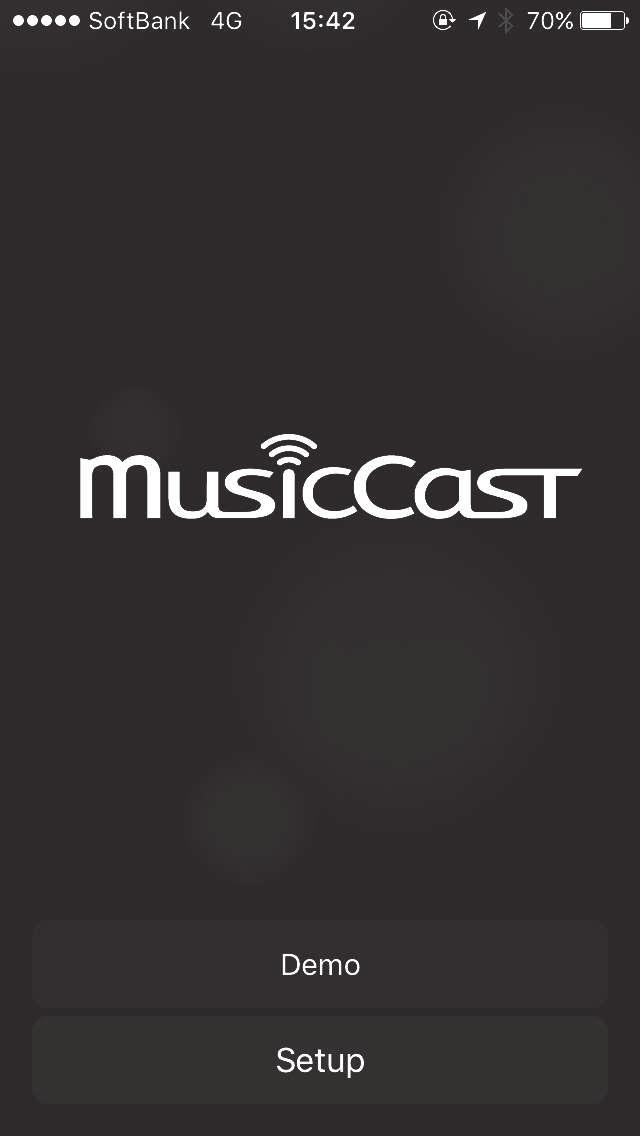 Anslut den mobila enheten som MusicCast CONTROLLER appen har installerats på till den trådlösa routern (åtkomstpunkt) i förväg. SSID och säkerhetskod för ditt nätverk krävs.