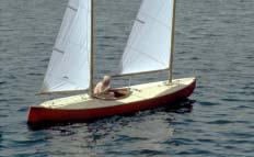 Vi hoppas på fint väder och uppmanar medlemmar och gäster att ta med sig picknickkorgar så står vi för bord och stolar. Klockan 15.
