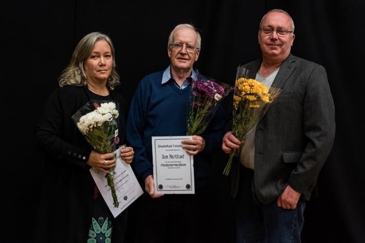 Sam Marklund utsågs till Hedersmedlem under jubileumskvällen och Carina Hedlund och Örjan Fredriksson fick varsitt förtjänsttecken, Carina i silver och Örjan i guld.