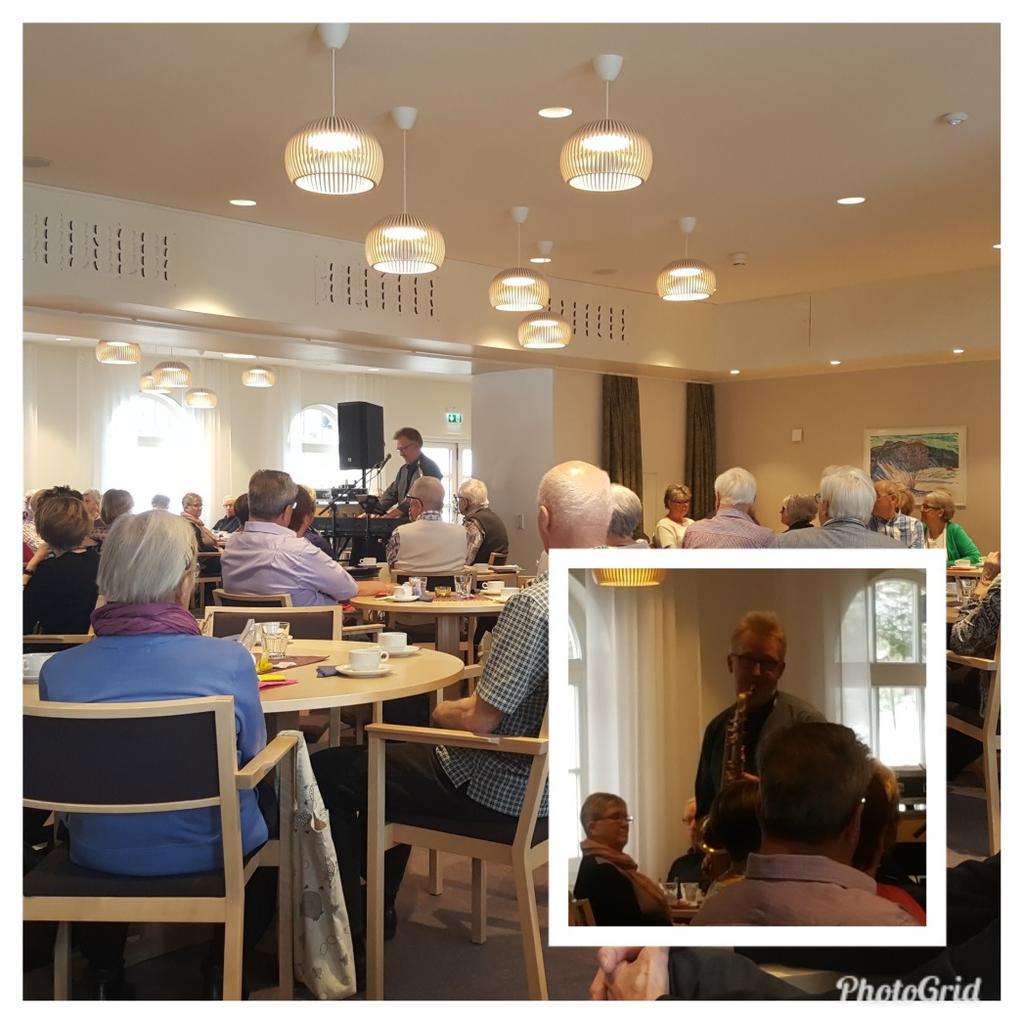 Referat från månadsträffen den 16 april 2018 Måndagen den 16 april samlades 125 Aktiva Seniorer till säsongens sista månadsmöte på Mariatorget i Kramfors.