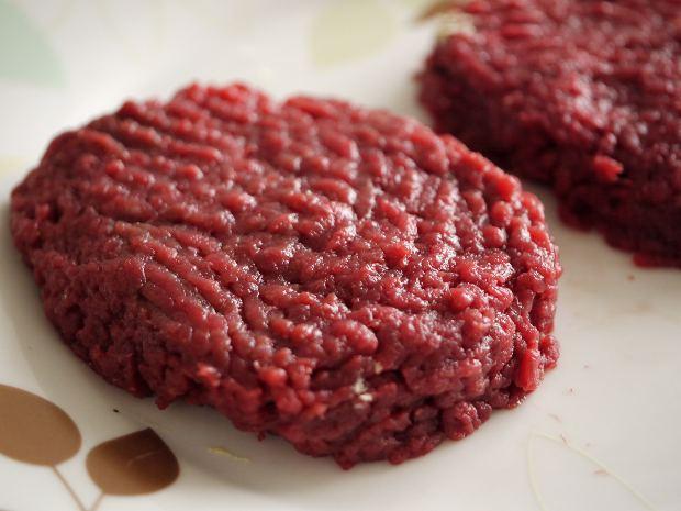 Rött och processat kött Rött kött= Nöt, fläsk, lamm och vilt Ökad risk för tjock- och ändtarmscancer Risken ökar om köttet är