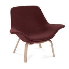 OYSTER WOOD LOW, FÅTÖLJ B 1010 D 750/420 H 880 S 400 MICHAEL SODEAU Helklädd i tyg alt. läder, stativ i vitpigmenterad massiv ask.