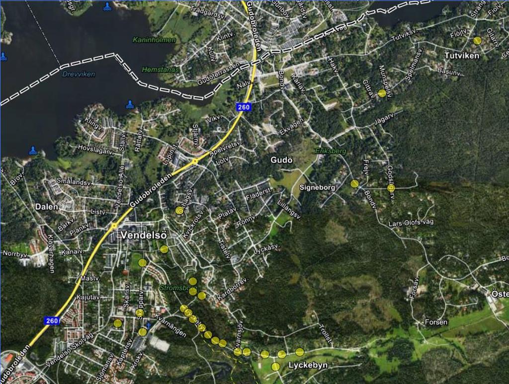 Det inkom även kommentarer om att hållplatsen för skolbussen är bristfällig.