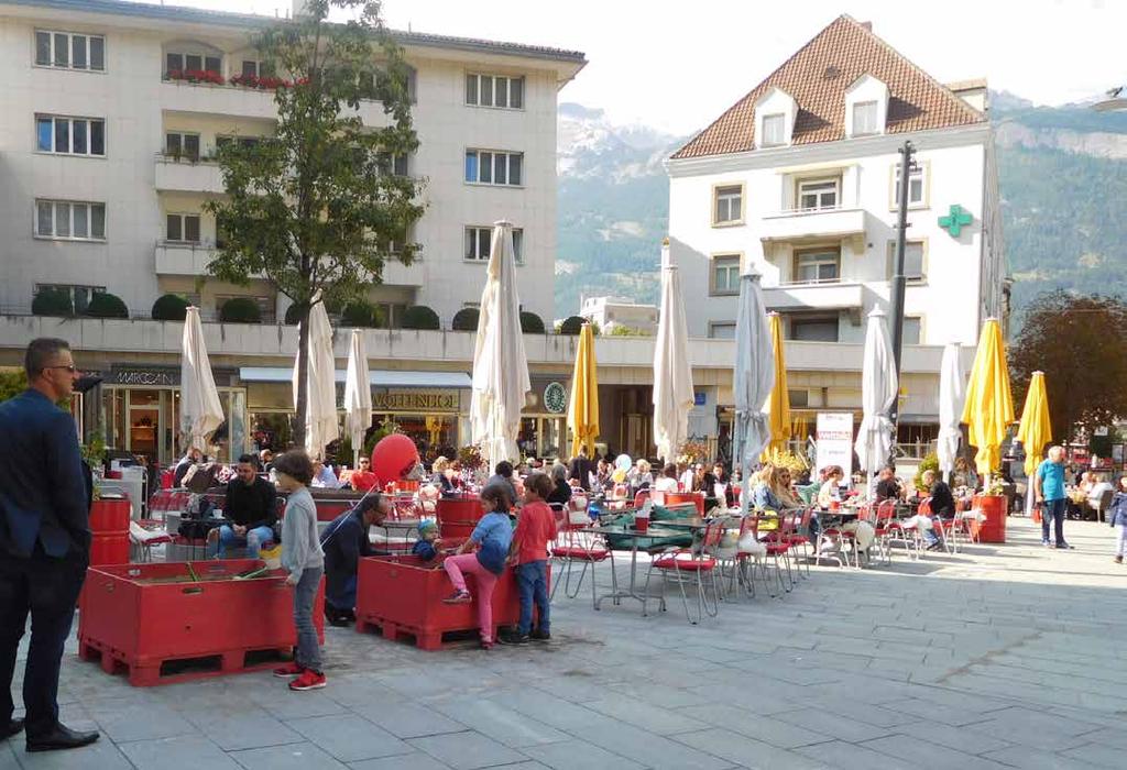 6 STADSBYGGNADSSTUDIE MÖLNLYCKE CENTRUM Handelsstråk som blivit ett