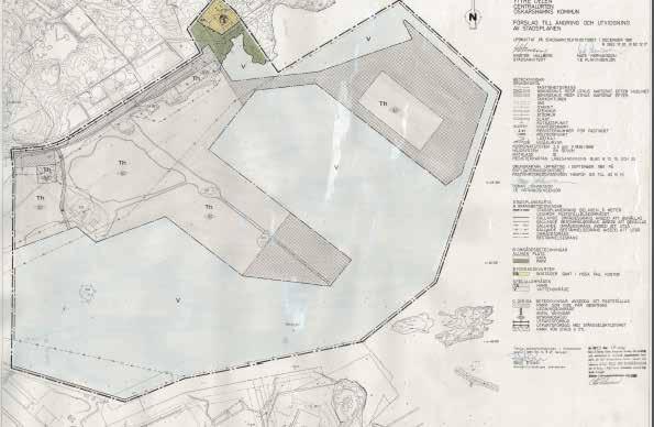 Muddermassor som fyllnadsmaterial vid Grimskallen Detaljplan från 1983 Th = hamn, med högsta byggnadshöjd V = vatten som ej får utfyllas eller