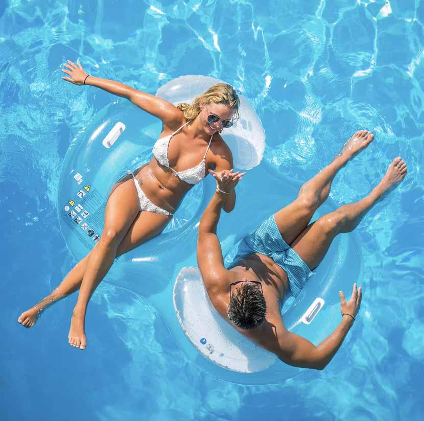 Poolen blir ett naturligt ställe att koppla av på för hela familjen. Produkter och verksamhet av högsta kvalitet.