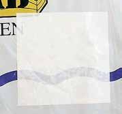 Tejpen finns både i PVC (polyvinylklorid)