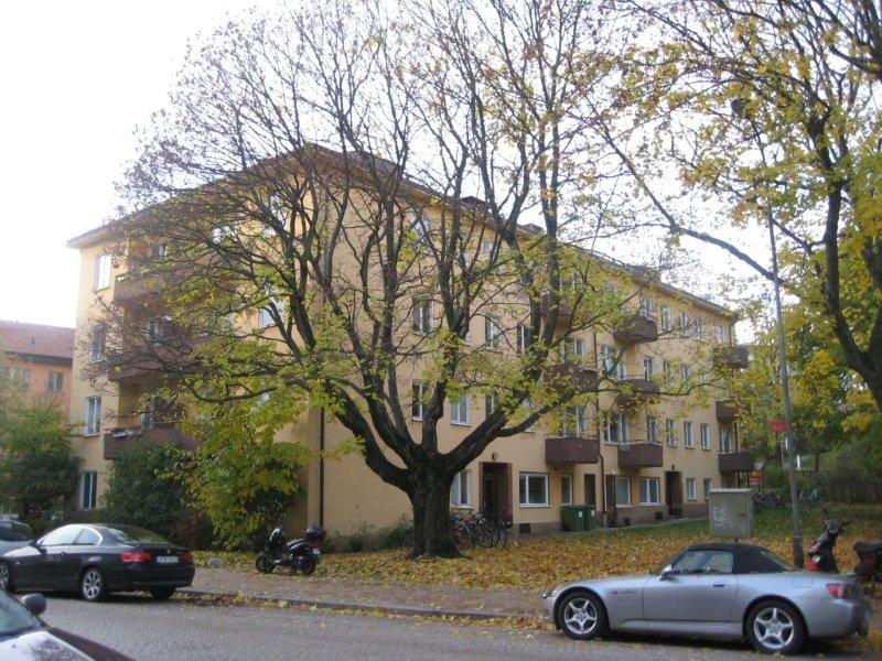 Pl. 2995 föreskriver gatumark. Riksintressen Planområdet utgör en del av riksintresset Stockholms innerstad med Djurgården.