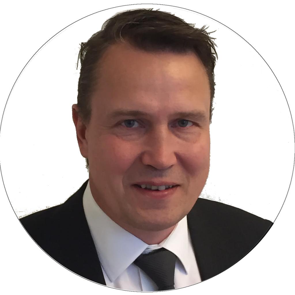Har tidigare verkat som VD på Gota Trygg Fonder och vvd på Den Norske Bank i Sverige. Bengt har bl. a. startat upp options-rättsfonden på Trygg-Hansa. I branschen sedan 1975.