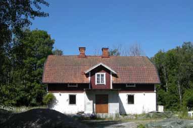 Gäddeholm 2:6. Byggnad 5 (bostadshus II) Figur 16. Bostadshusets framsida från öster. Nuvarande funktion: Bostadshus/ fritidshus.