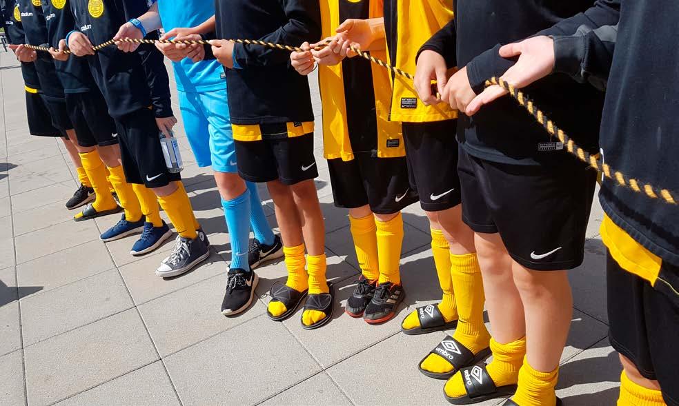 Team Slöjd Konstepidemin Konstepidemin genomförde under våren en förstudie med stöd från Nämnden för hemslöjdsfrågor och Västarvets hemslöjdskonsulenter med syftet att undersöka på vilka sätt man kan