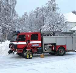Men i Malå har man ändrat traditionen då man drar igång skyltandet redan på lördagen första helgen i december. Dagen har så klart fått namnet skyltlördag.