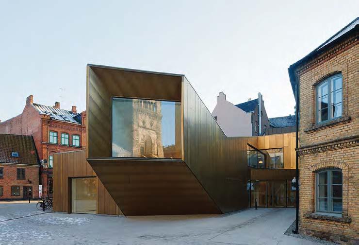 För att kunna arbeta mer målmedvetet med den arkitektoniska kvalitén och platsers attraktivitet och värde behövs det en arkitekturpolicy för Lunds kommun.