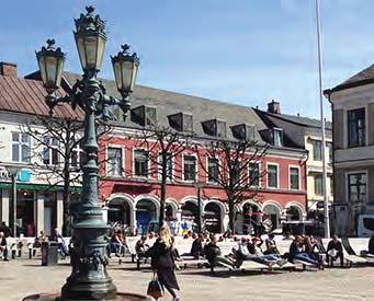 bostäder i centrala Lund. Samtidigt är det viktigt att karaktären i Lunds medeltida stadskärna tas tillvara och att det byggs vidare på dess signum som gemytlig och mytomspunnen.