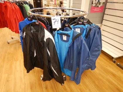 00 kr exkl moms Ca 15 jackor, olika