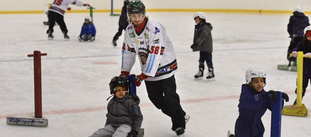 ÅTTANS SPÅRVAGN - FRÖLUNDA HC SYNAS UTÅT I HELA STADEN Frölunda menar att det är viktigt att synas och detta i hela staden, inte bara i vissa delar.
