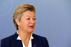 NORDEN STYRKER SAMARBEIDET MOT KRIMINALITET I ARBEIDSLIVET VIL HA EU MED PÅ LAGET Ylva Johansson har gjentatte ganger uttrykt at Sverige har mye å lære av den måten Norge har organisert arbeidet mot