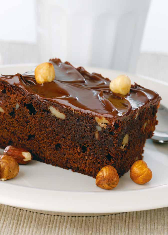 CITRNMARÄNGPAJ 14 16 bitar mördegsbotten, citronkräm, maräng, dekoreras med rostad mandel. 116. KLADDKAKA 10 12 bitar En saftig chokladkaka täckt med mörktryffel. 145.