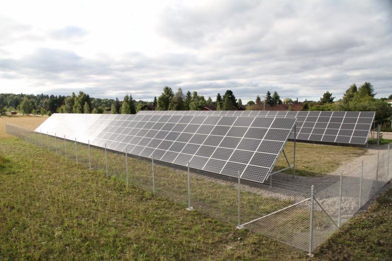 Solcellspark År 2015 ska 2 GWh el via investering i solenergi varav