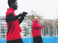Till sitt förfogande i år har Nebo 15-16 unga spelare under 20, de flesta är nya för året, och en handfull rutinerade rävar över 30. En bra kombination, tycker huvudcoachen.