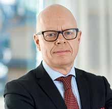 Vd och styrelseledamot i Bellvi Förvaltnings AB och i Johan och Marianne Claesson AB.
