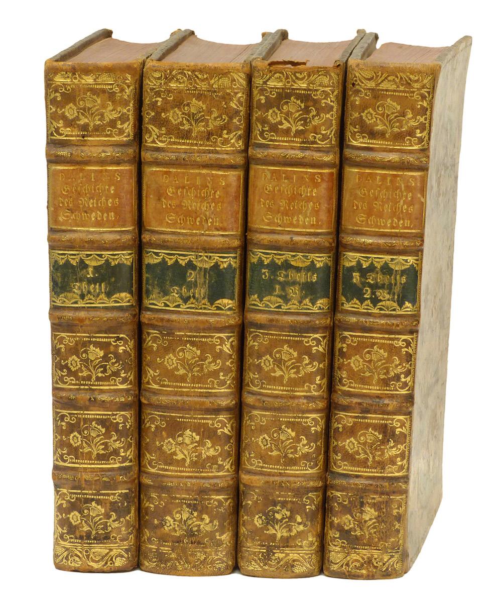 Warmholtz 2532 not. Den tyska översättningen av Olof von Dalins viktiga svenska historia. Det svenska originalet utkom 1747-62.