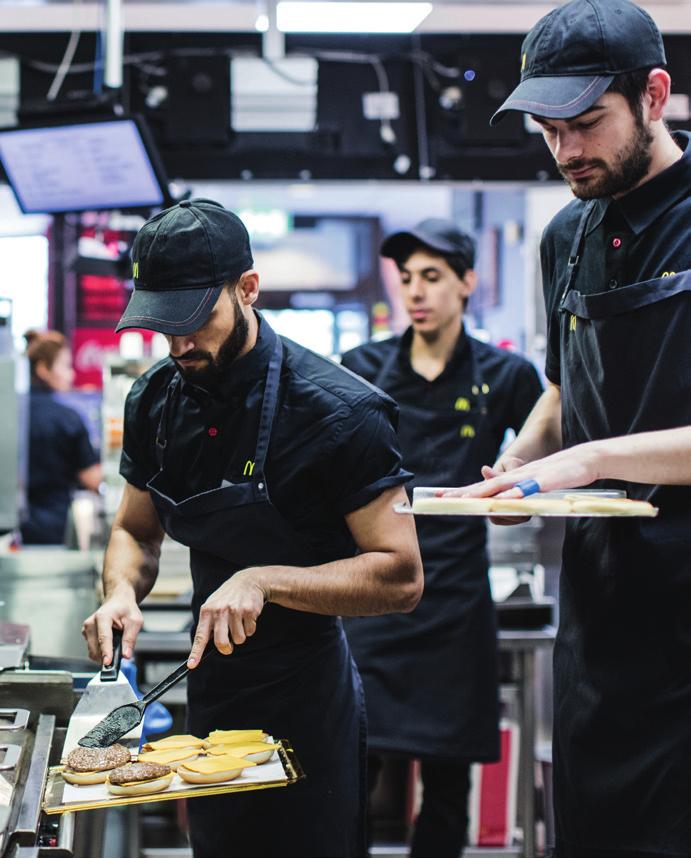 3 Stora nog att göra skillnad Vi på McDonald s Sverige tror starkt på att goda affärer för alla, från gäster till medarbetare, skapas genom att erbjuda goda val som kan förändra samhället.