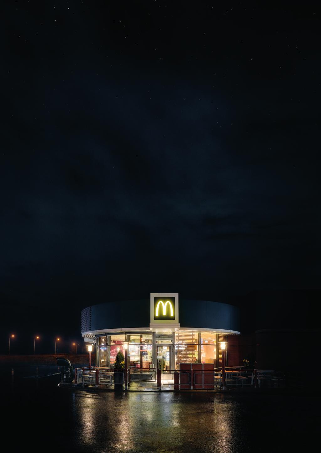 4 McDonald s Sverige McDonald s är Sveriges största restaurangkedja och är på sätt och vis ett familjeföretag.